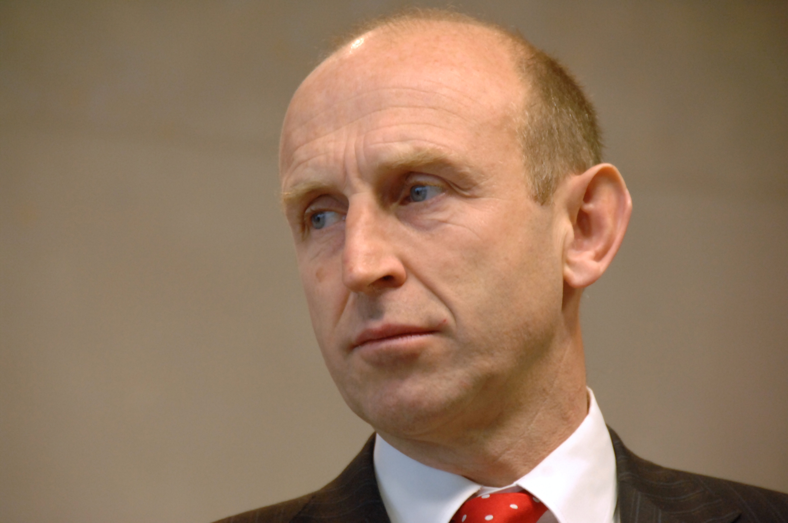 Labour Push For More State Housebuilding SP Broadway   John Healey MP  European Community 2009 